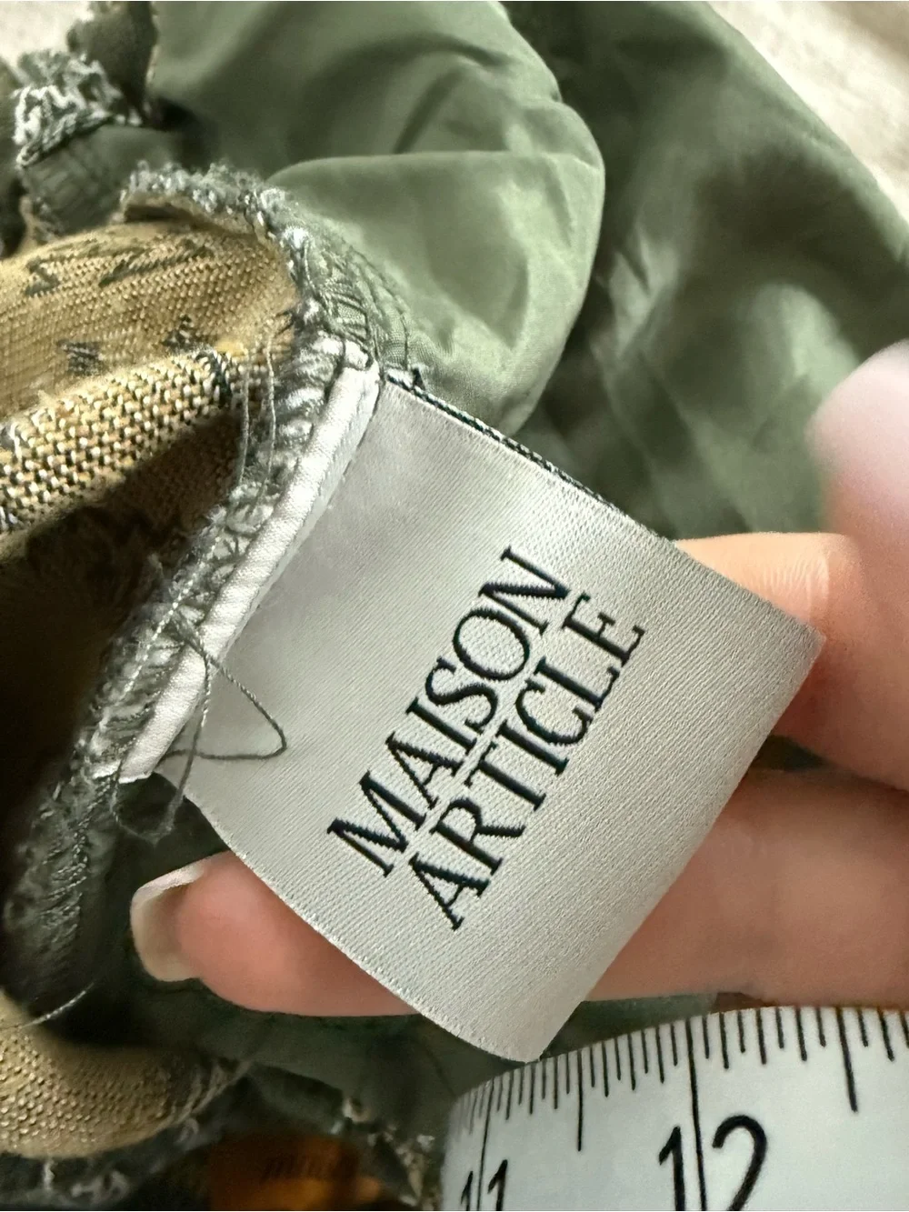 Maison Article floral Tapestry Cargo Joggers Size Medium